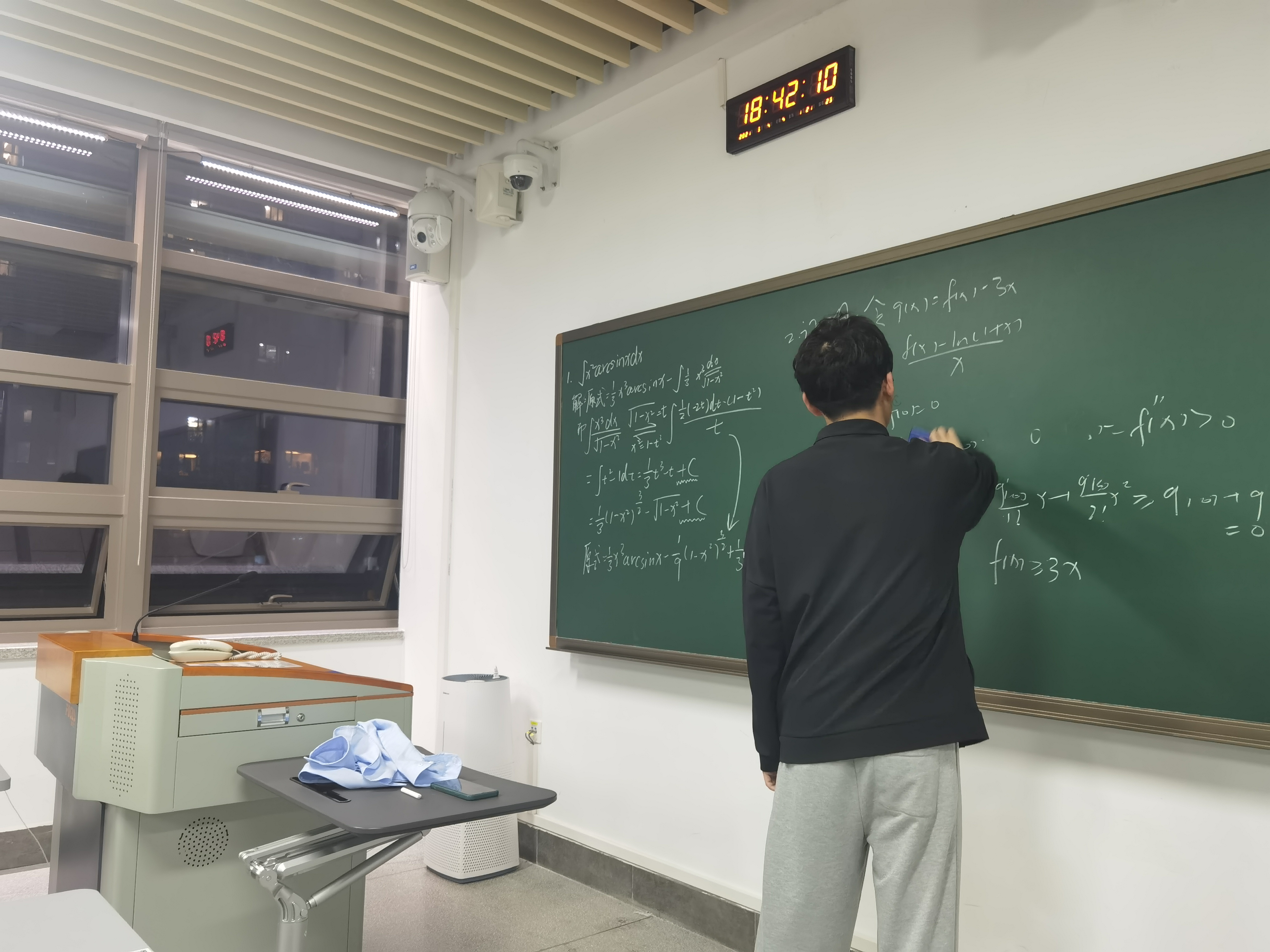1614906657013013555.jpg 以小见大活动缩影4.jpg