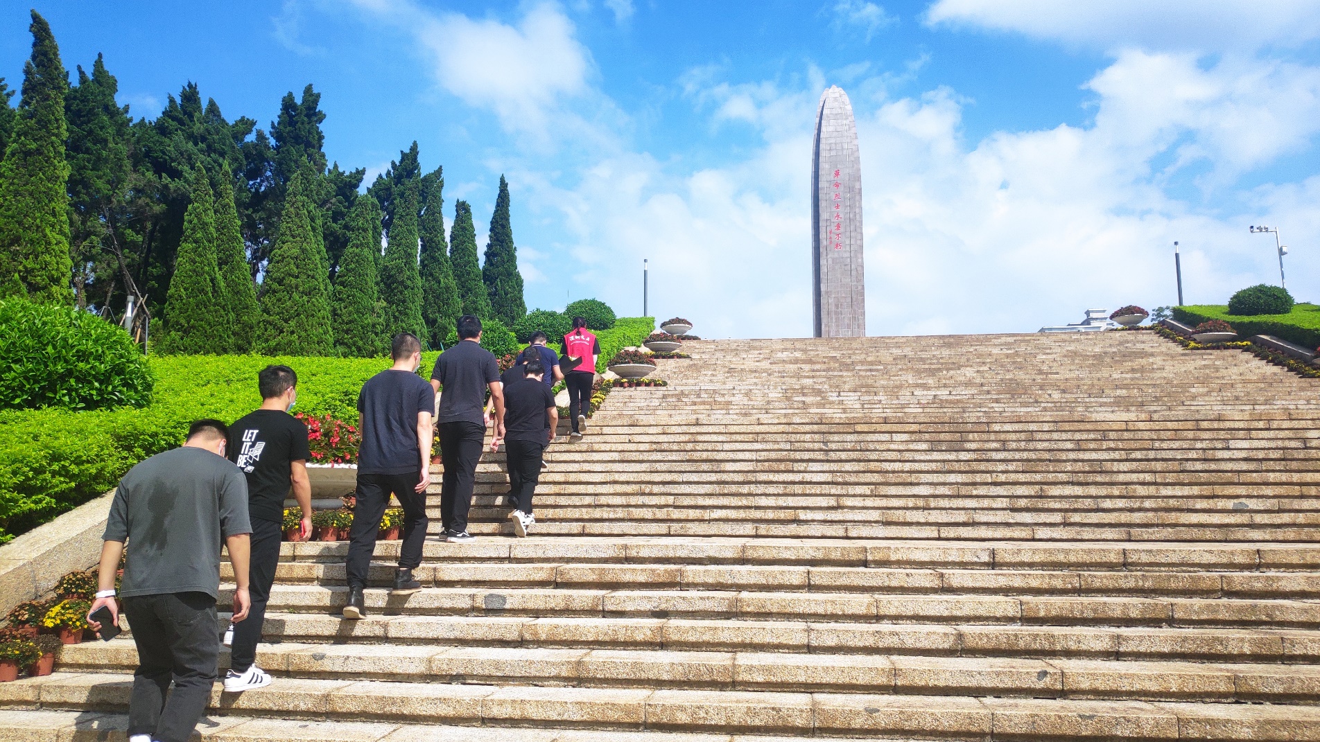 1635319942177060663.jpg 3.jpg