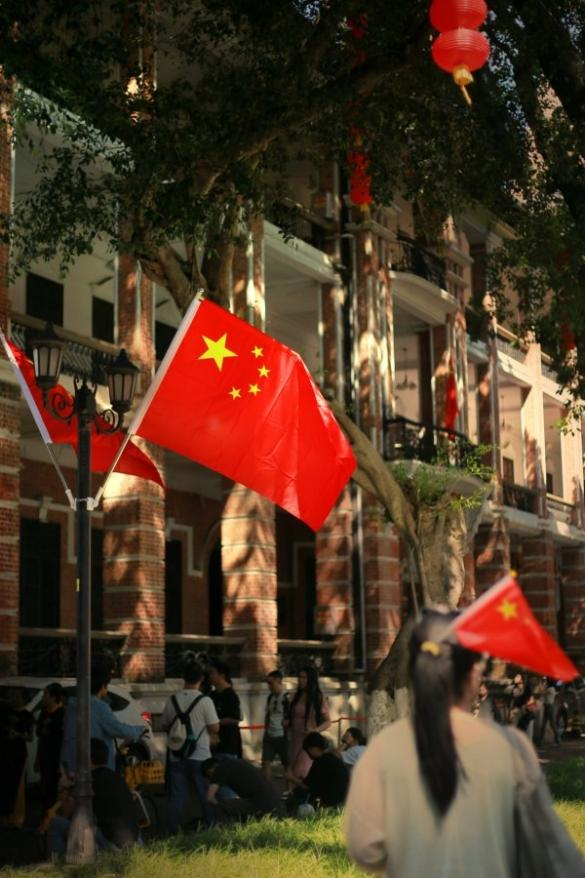 1729657208415084644.png 图片2.png
