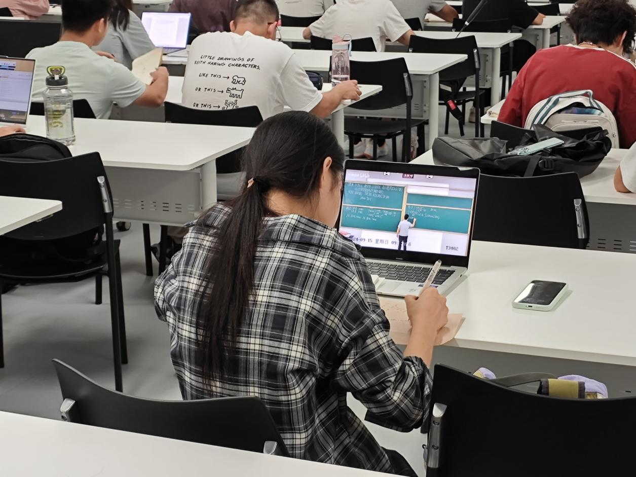 1729219243682086790.png 图片3.png