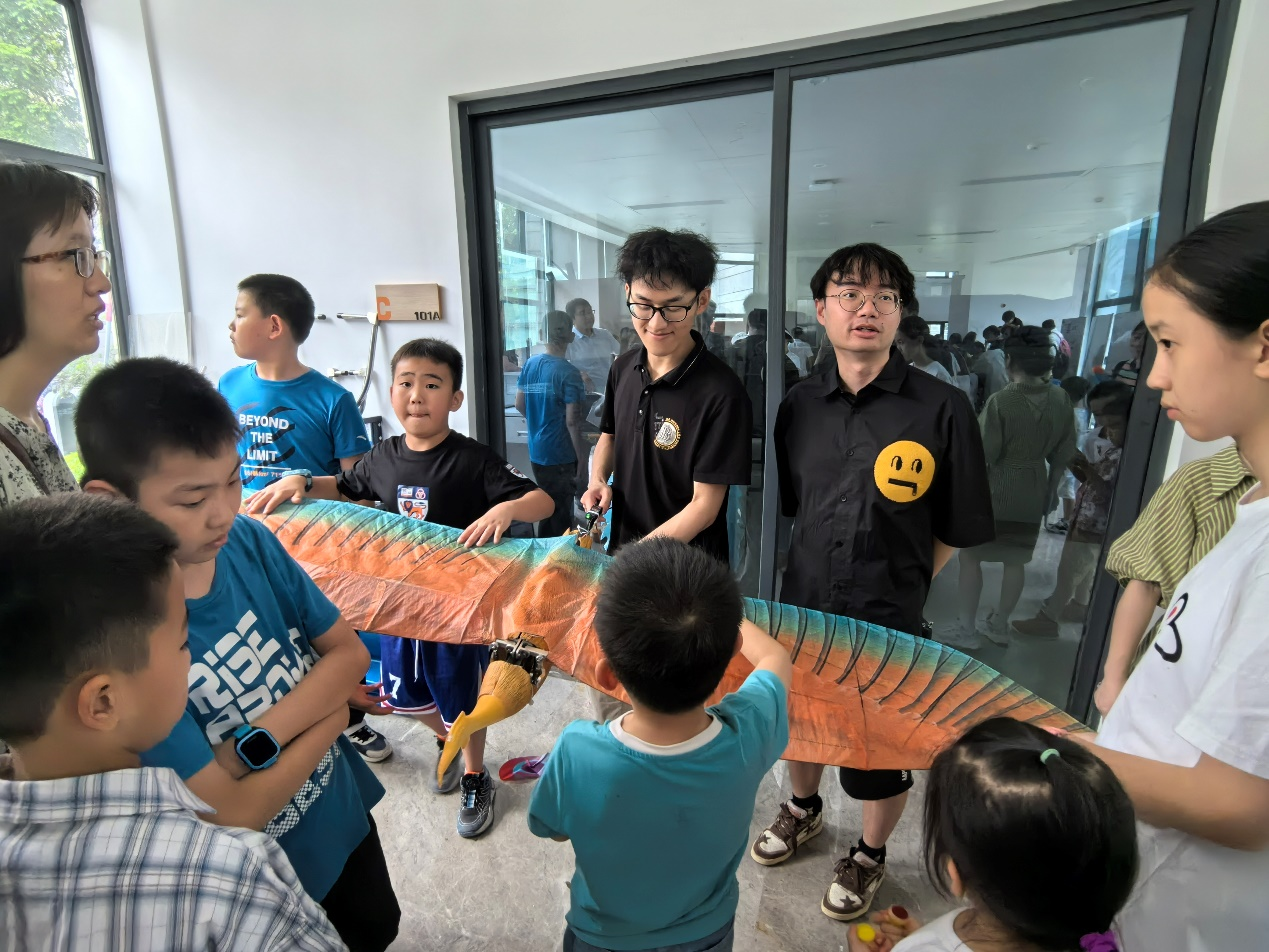 1717740866107041518.png 图片16.png