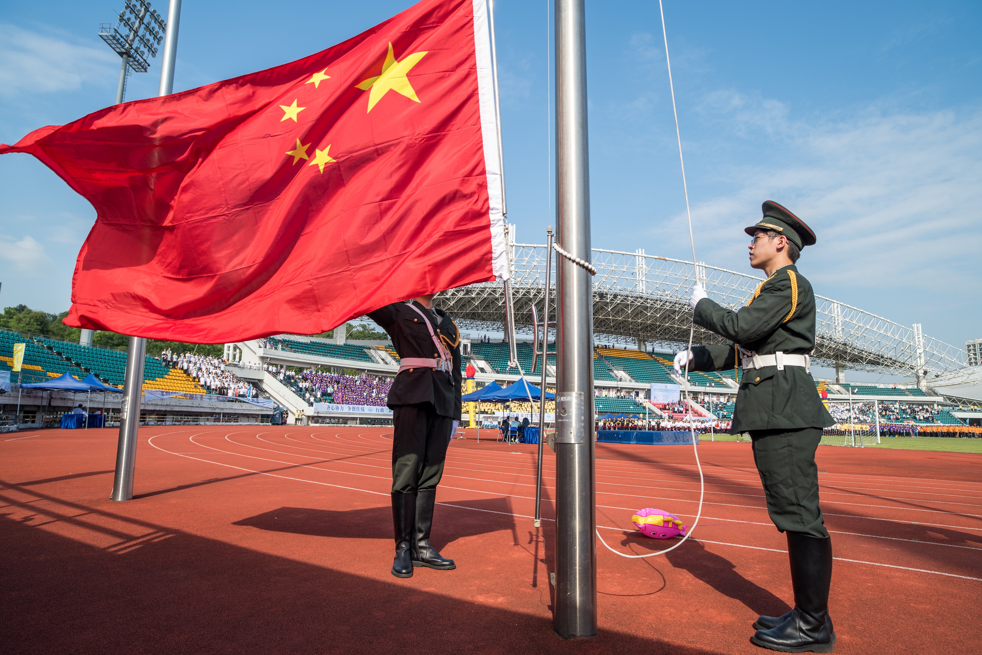 5国旗队升国旗.jpg