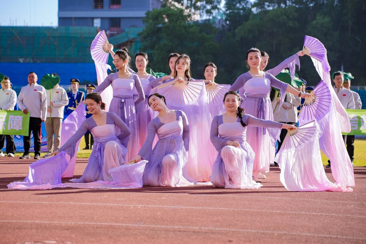 1765170661651040452.jpg 微信图片_2025-12-08_123812_856.jpg
