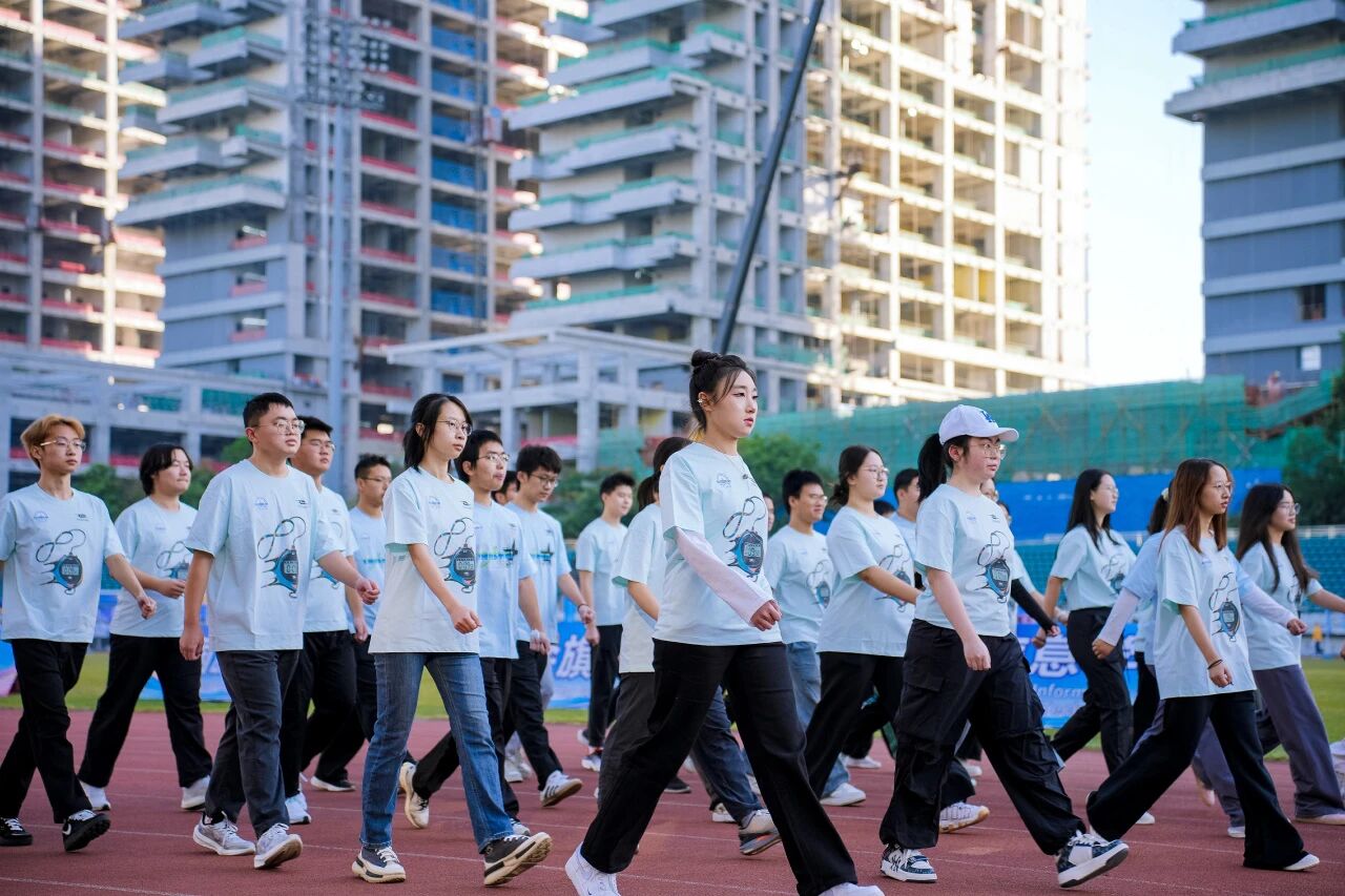 1765170467651008972.jpg 微信图片_2025-12-08_102246_459.jpg