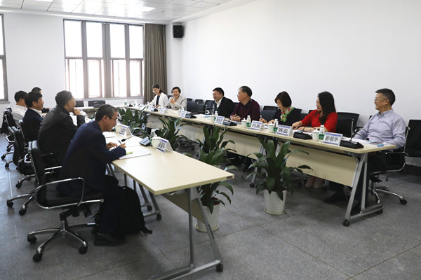 1546420465774058676.jpg 座谈会1小图.jpg