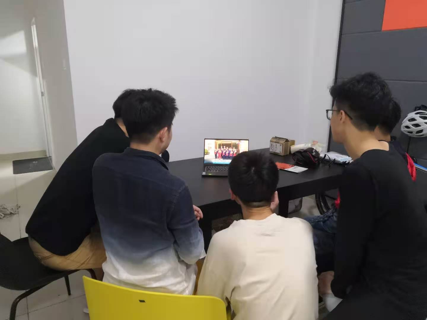1607337304513037115.jpg 1607337304513037115.jpg