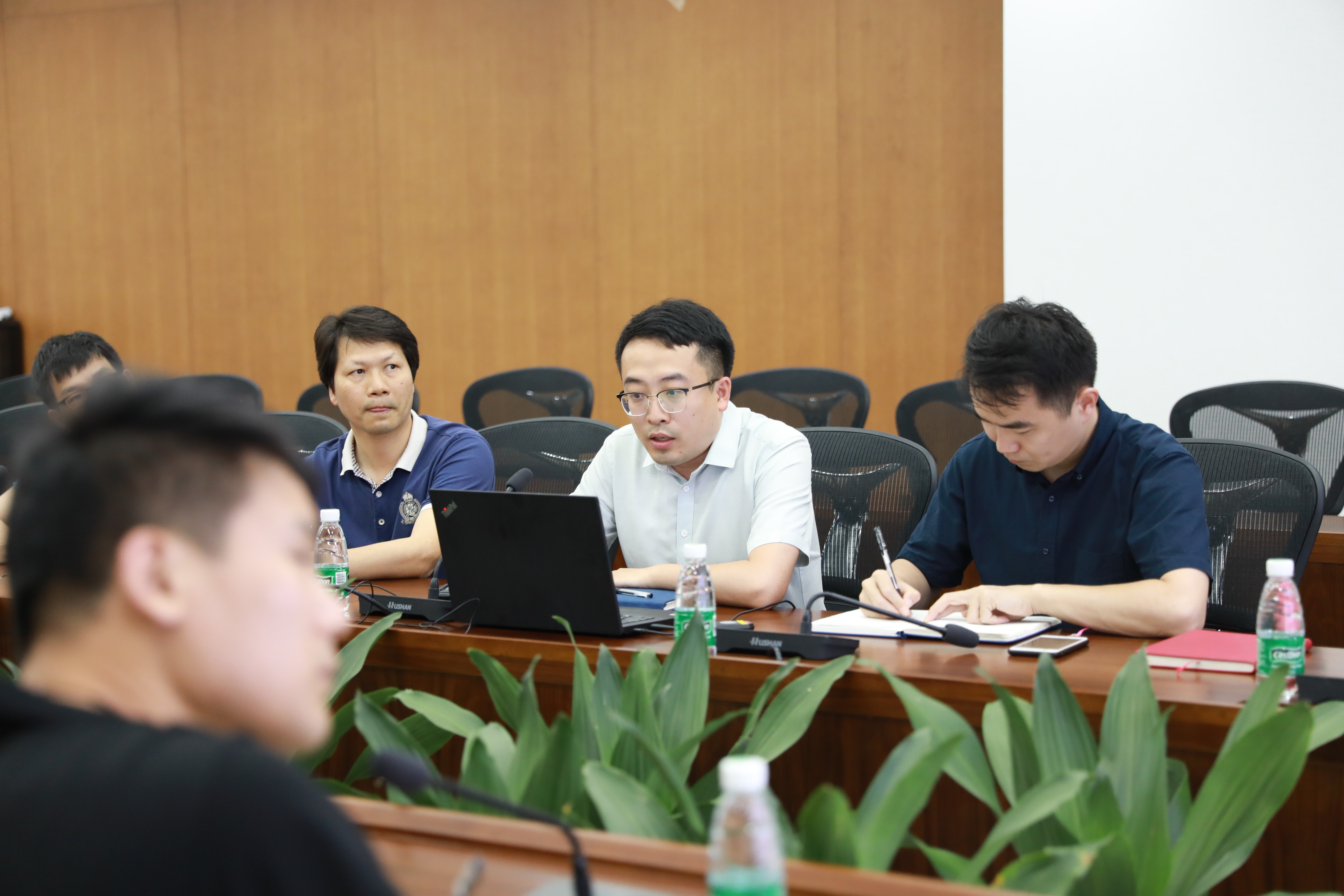 1620964699315048739.jpg 3.王宇宁副书记介绍学院学生工作情况.jpg