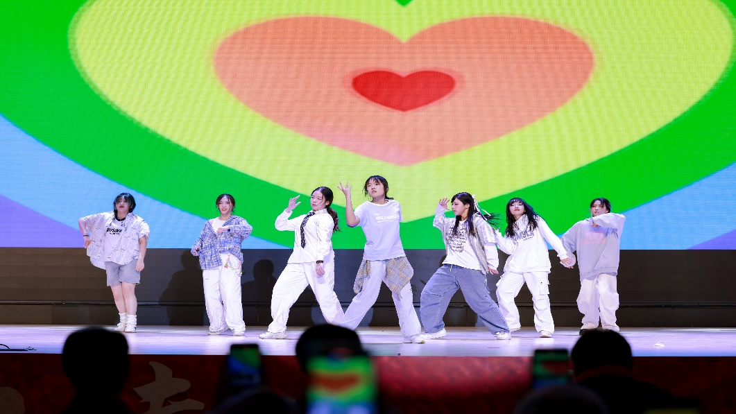 1735810110160099826.png 图片14.png