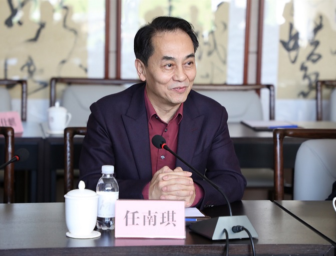 1545901024076085730.jpg 任校长.jpg